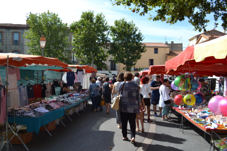 MARCHE HEBDOMADAIRE